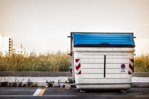 Wait and Load skip hire service in Stoke Newington